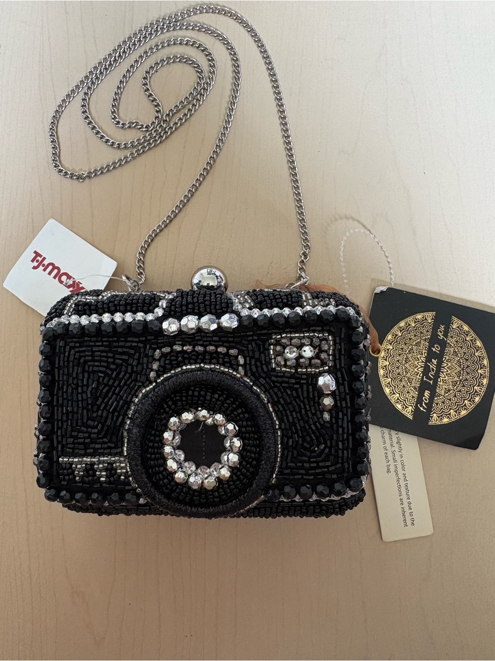 📷 Black Beaded Camera Crossbody -Viral